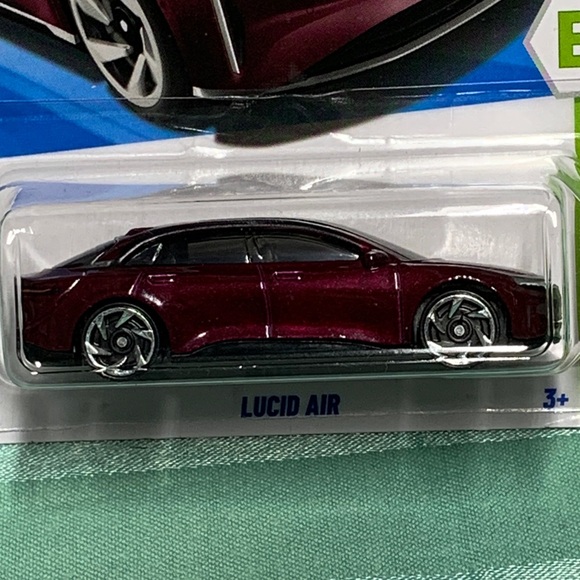 Hot Wheels Lucid Air Burgundy Electric EV Car Die-Cast - Picture 3 of 7
